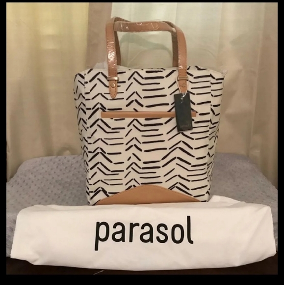 PARASOL Co. VEGAN DIAPER BAG - Picture 2 of 6